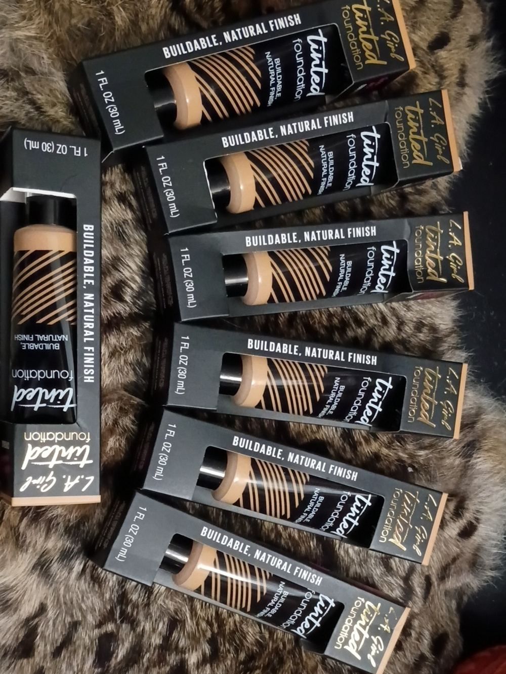 LA Girl Tinted Foundation - Shade TAWNY